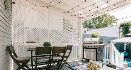 3-BR house walk to beach, shopping, bars, NYC train. 6-beach passes & 4-bikes.