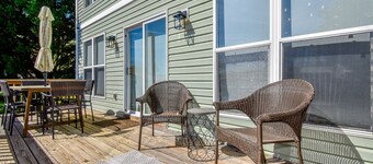 Premier, Peaceful Waterfront Location! Big, clear water views! Fire table!