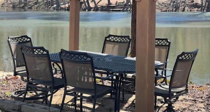 Chandler Retreat - Lakehouse