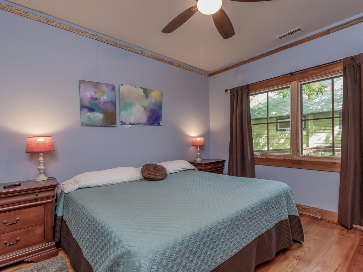 1 habitación, escritorio, wifi gratis y ropa de cama 