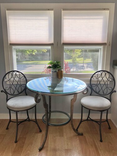 Cozy Door County home with detached yoga room- short walk from Potawatomi Park