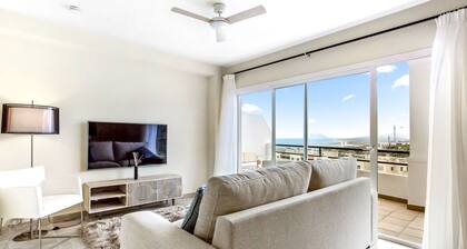 Manilva (Rock Bay) Townhouse with spectacular views of Gibraltar