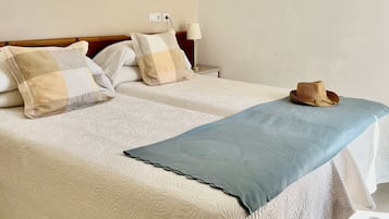 2 Schlafzimmer, Bügeleisen/Bügelbrett, kostenloses WLAN, Bettwäsche