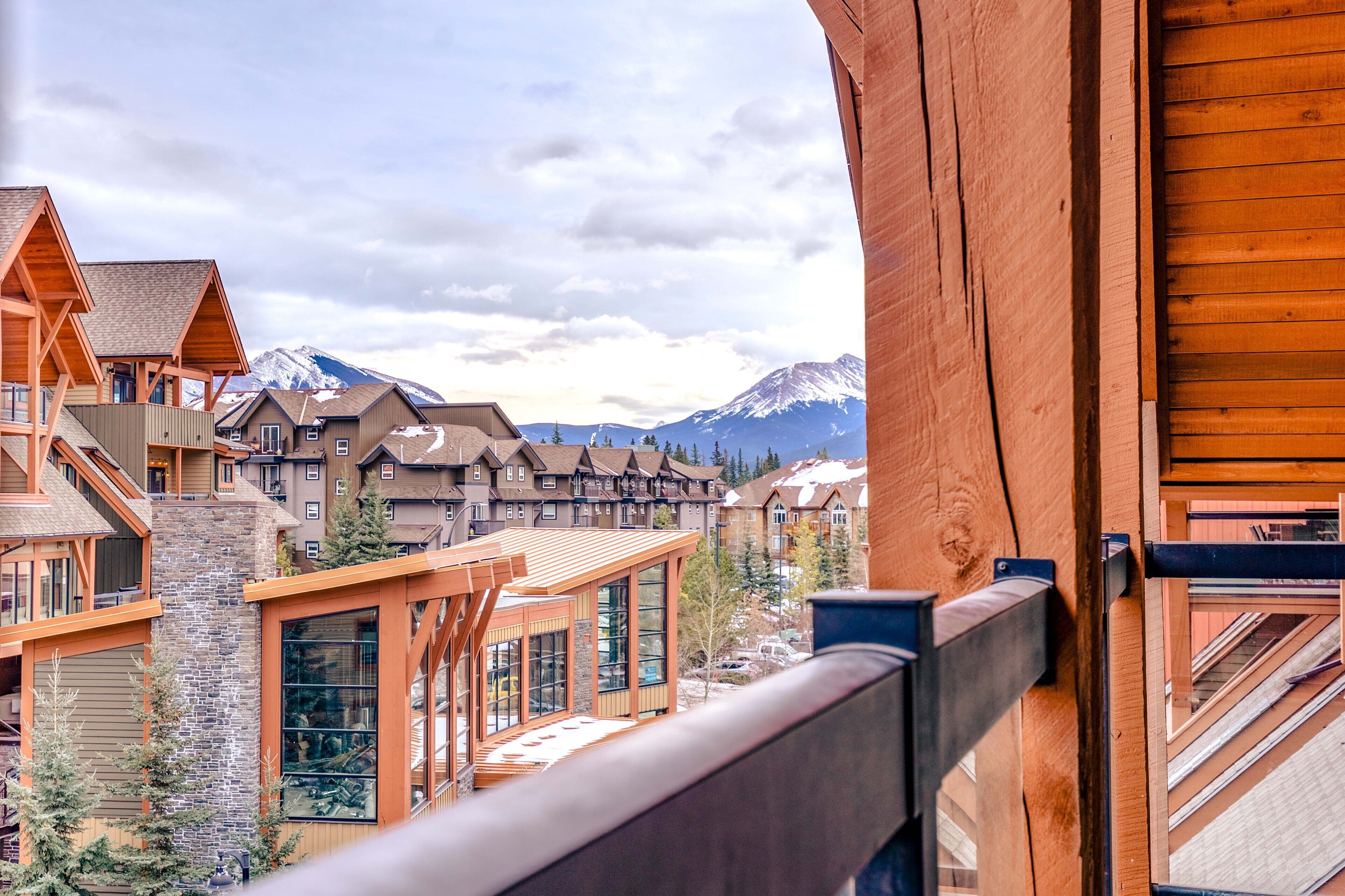 Panorama MT. View Penthouse Pool Hot Tub Gym Spa + Park Pass