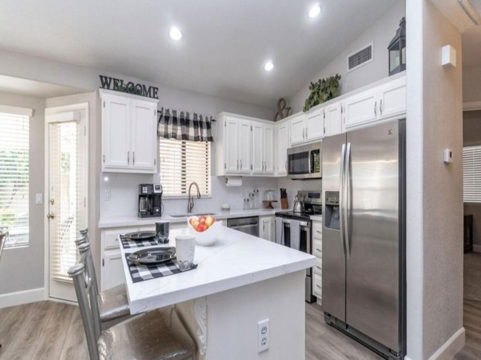 Val Vista Lakes | Resort Lifestyle | Updated Home