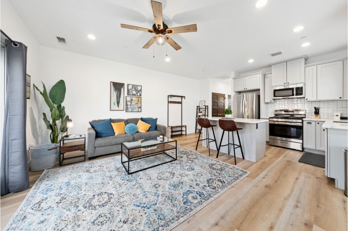 Historic Roseville Luxury 1:1 Home -Monthly Rental