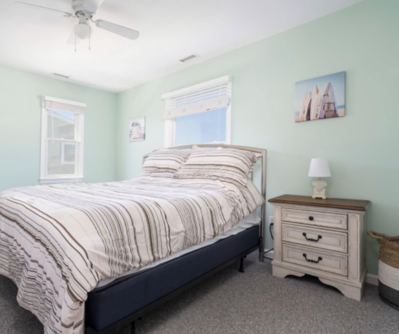 Beautiful home in LBI with built in pool , hot tub and fire pit.