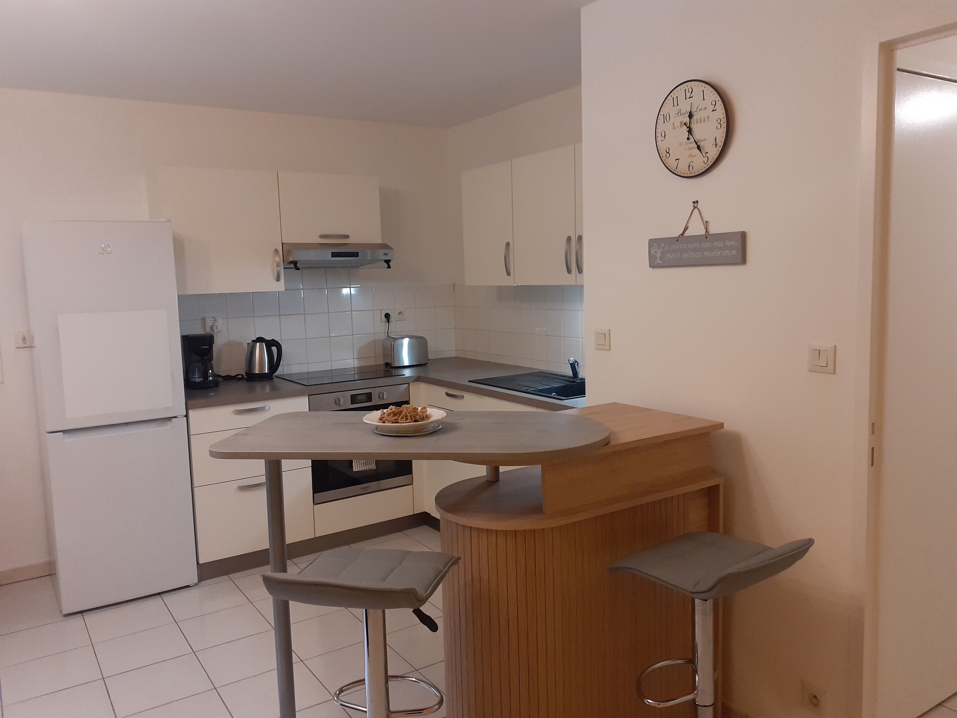 Apartment near the coast