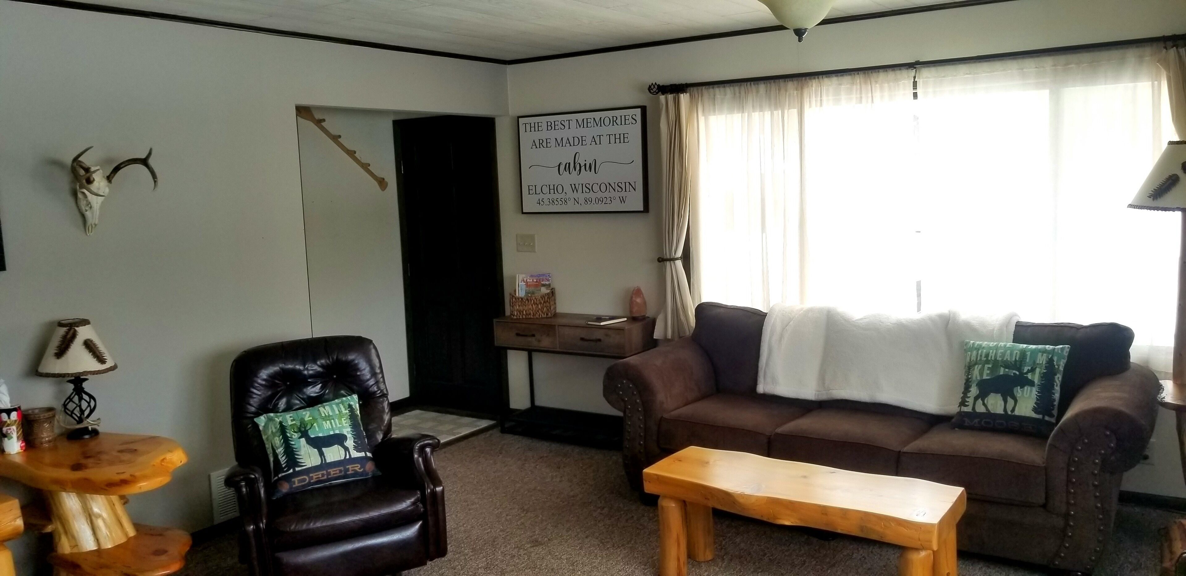 Secluded cabin on a lake, right on snowmobile trail