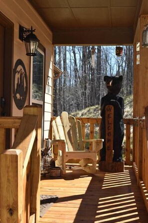 Terrace/patio - Private retreat on 7 acres, mountain views, firepit, king bed, sleeps 6.  (Hiawassee)