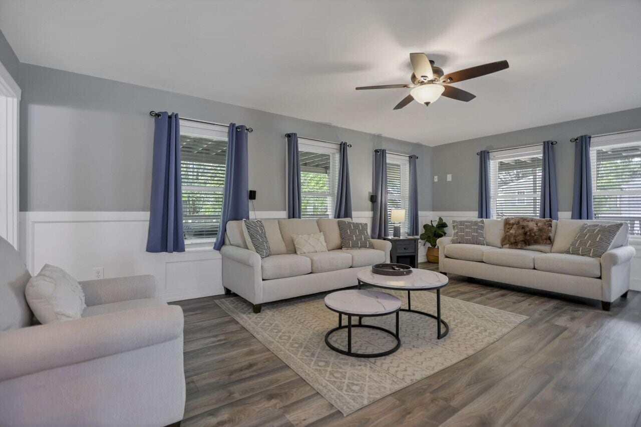 Smart TV, fireplace, video games, stereo