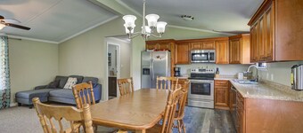 Riverfront Cattle Farm Home in the Mountains