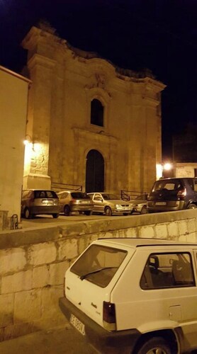 La Teresina in the historic center of Scicli. 5 minutes from the beach.