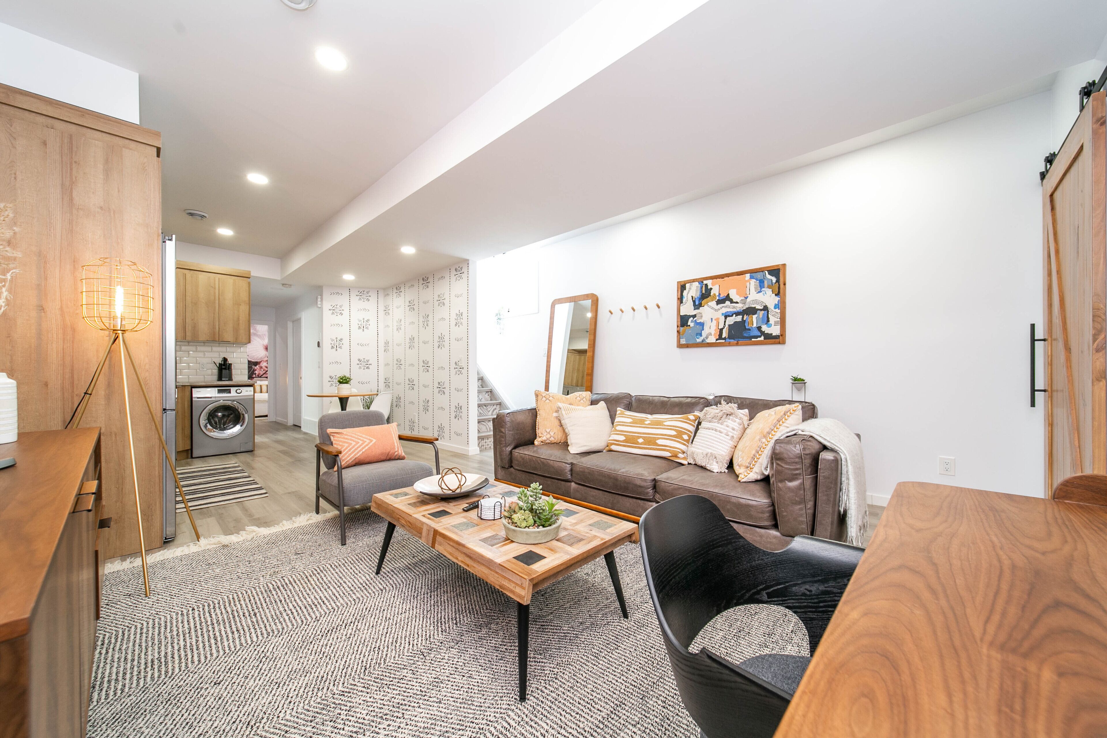 Designer Suite | Long Stays | Mins from 124 ST