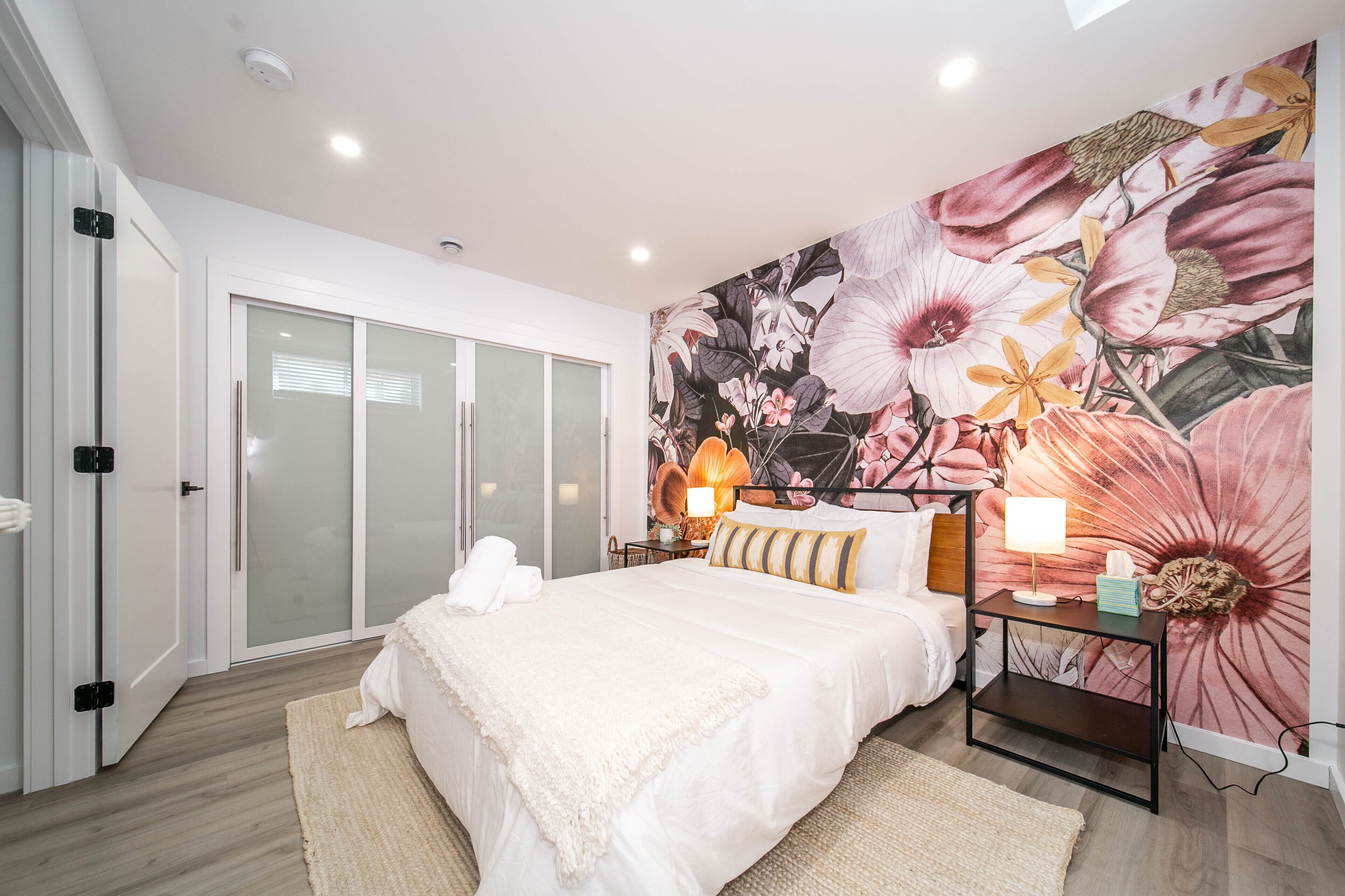 Designer Suite | Long Stays | Mins from 124 ST