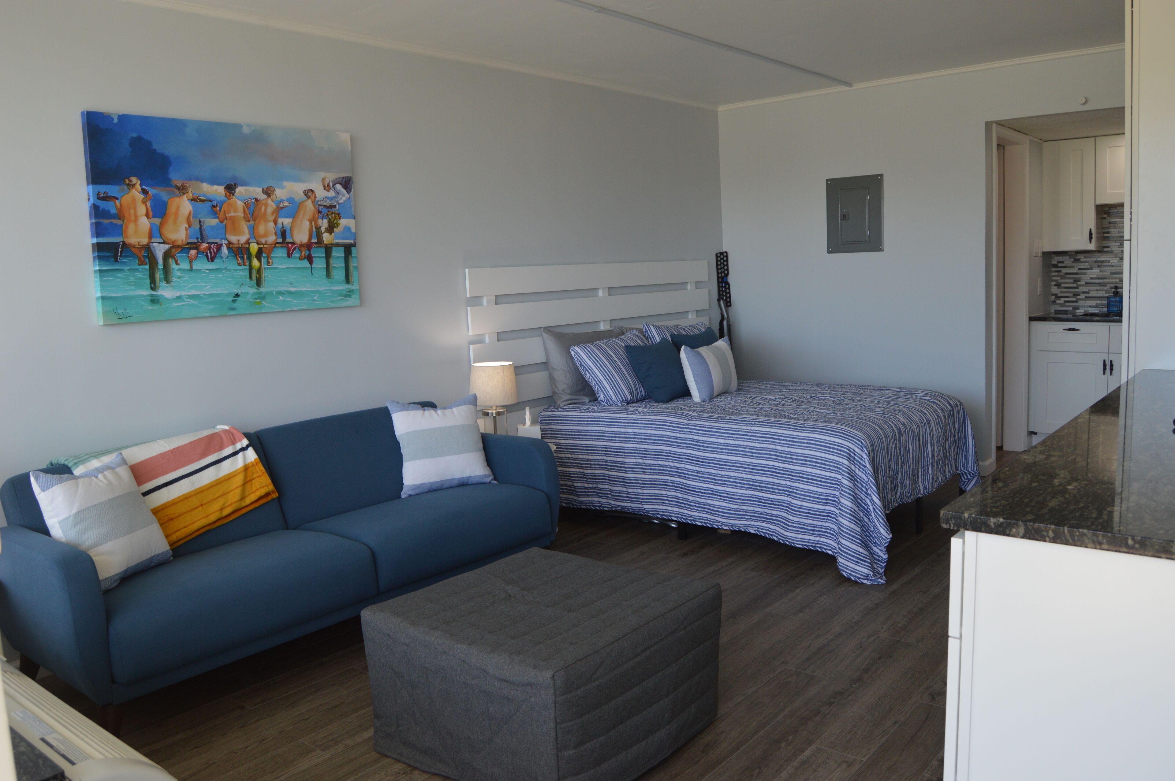 Family friendly studio with sound, beach, and pool access