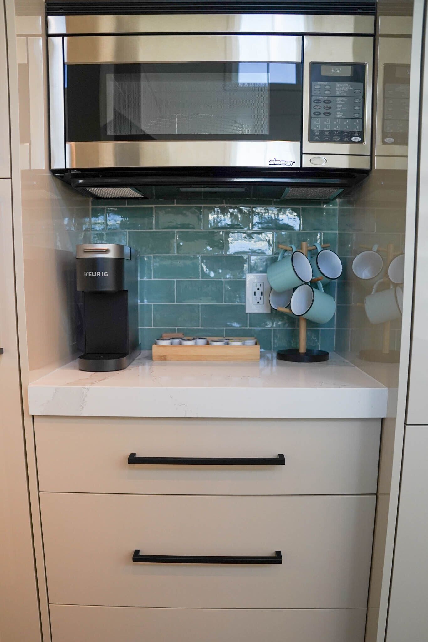 35 minutes from both Gainesville and Ocala, 20 minutes from HITS