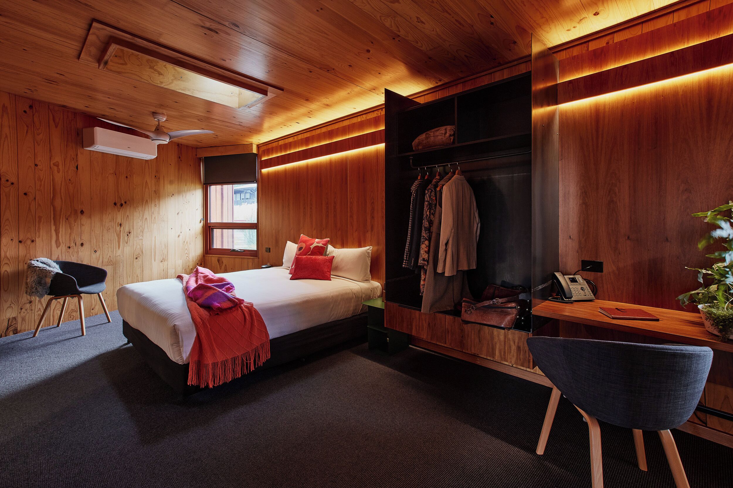 pavilion orchard room | 1 bedroom, minibar, iron/ironing board, free wifi