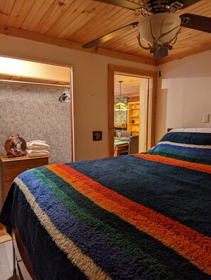 2 habitaciones, escritorio, wifi gratis y ropa de cama 