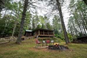 Property grounds - Pinecone Place - A True North Vacation Home (Long Lake)