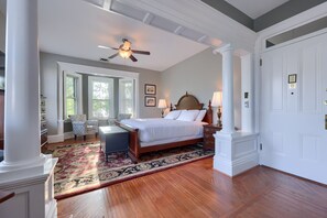 套房, 1 張特大雙人床 | 獨特裝潢、免費無線上網、床單