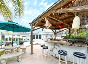 Outdoor dining - 4Bed/3Bath Heated Pool w/Tiki Bar, Steps to Beach! (Cocoa Beach)