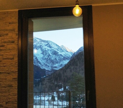 GRAYNITE - ADAMELLO PEAK - ONE Apartment