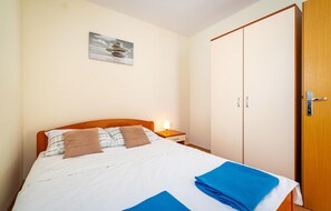 2 quartos, Wi-Fi de cortesia, roupa de cama