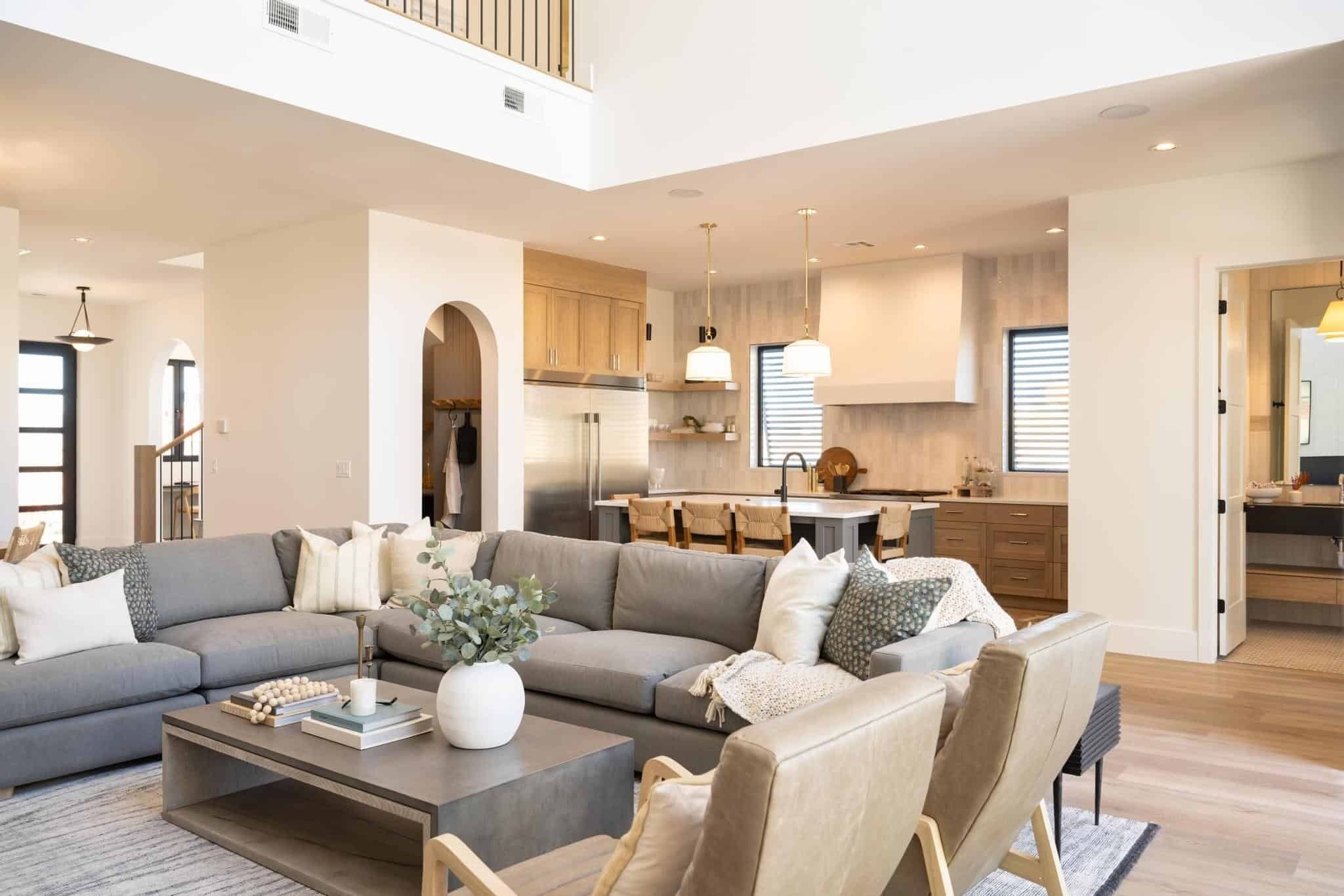 House, 5 Bedrooms | Living area | 36-inch Smart TV with digital channels, TV, streaming services