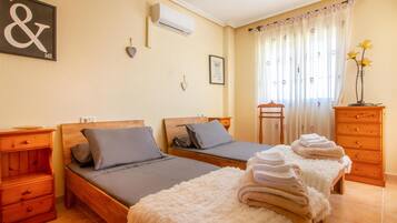 2 camere, una cassaforte in camera, lenzuola