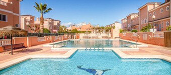 Lovely Home with swimming pool