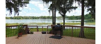 Grogan Manor Lake House @ NatureCoast Florida