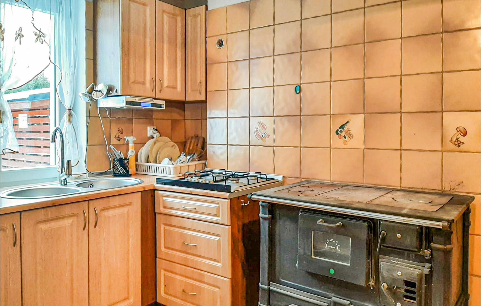 A beautifully located cottage in the town of Lubavka.