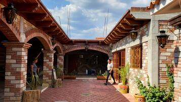 Enceinte de lâhĂ©bergement