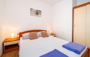 2 bedrooms, free WiFi, bed sheets