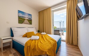 4 bedrooms, travel crib, free WiFi, bed sheets - Luxurious home in Novalja (Novalja)