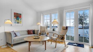 Tv, pejs, dvd-afspiller