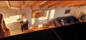 Smart-TV, Videospiele, DVD-Player, Bücher