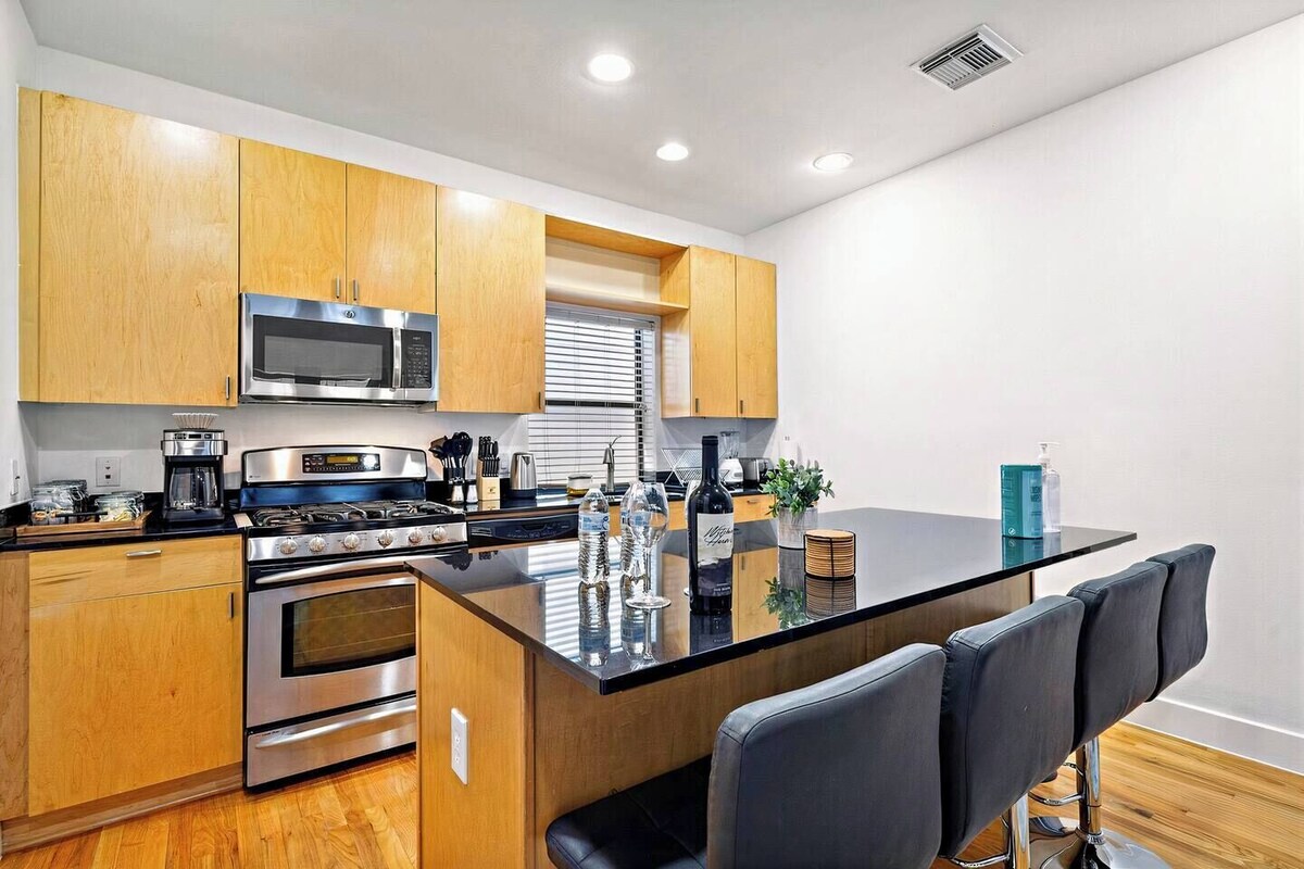 Photo 3 of Houston Getaway by Downtown | Pool Table | Pets
