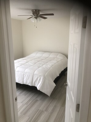 3 soverom, wi-fi (inkludert) og sengetøy