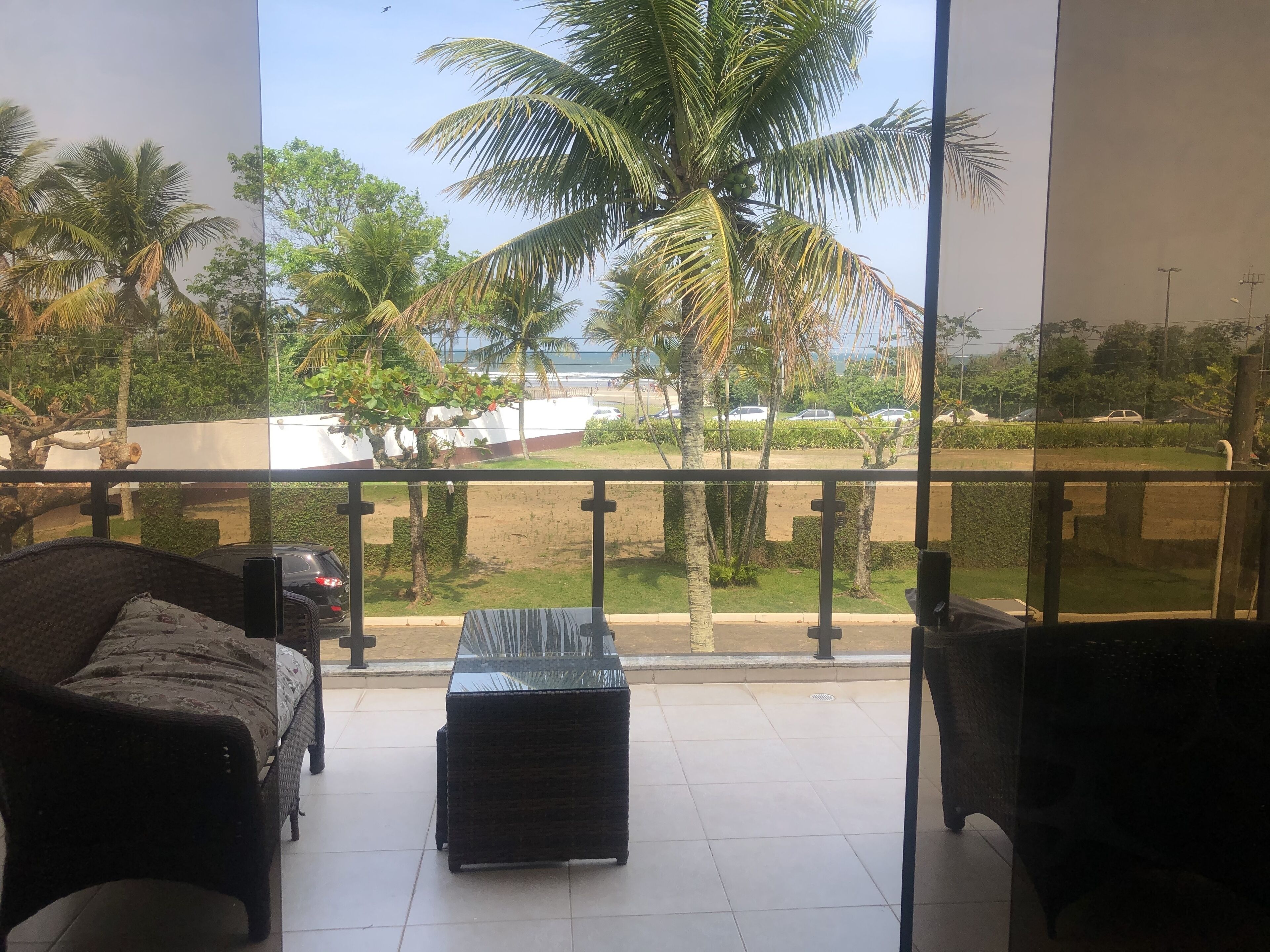 house in front of the sea