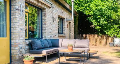 Belle maison Ă Arendonk avec sauna