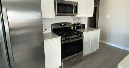 Luxury New Property in Quiet Neighborhood-Also offer Car Rental THTCars.com