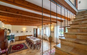 Interior - 4 bedroom lovely home in Lequio Tanaro (Lequio Tanaro)