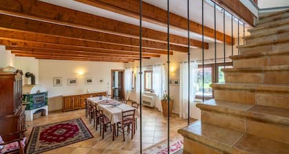 Hermosa casa de 4 dormitorios en Lequio.