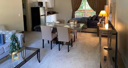 Fabulous cozy Studio with kitchen bathroom Laundry