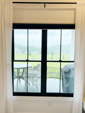 Interior - Luxury Cottage Sleeps 2. Less than 1 mi. frm South Holston Lake. Mountain View’s (Abingdon)