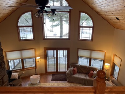 Lake cabin on Holcombe flowage. Loft views, fire pit, and nearby hiking.