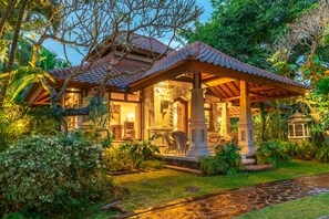 Front of property - Villa Cempaka (Seririt)