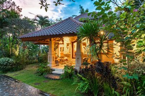 Interior - Villa Cempaka (Seririt)